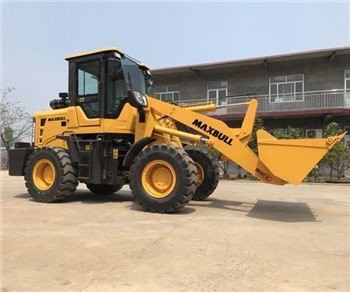 Fyrirferðarlítill dráttarvélarhleðsla